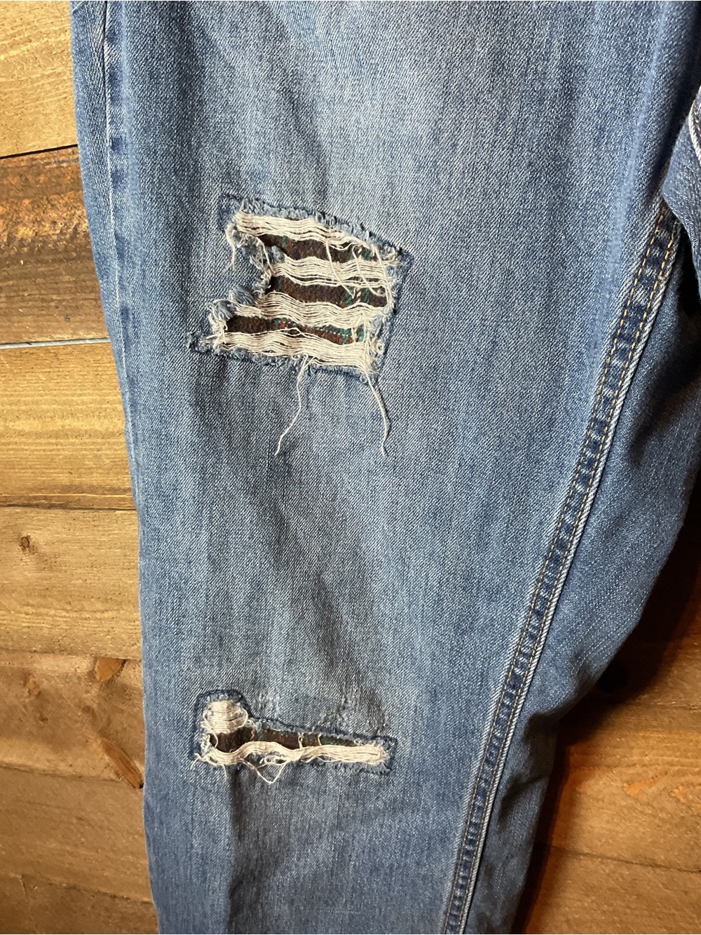Natural Reflections Distressed Patchwork Jeans Vintage Reunion Women’s Size 12 - Picture 3 of 4